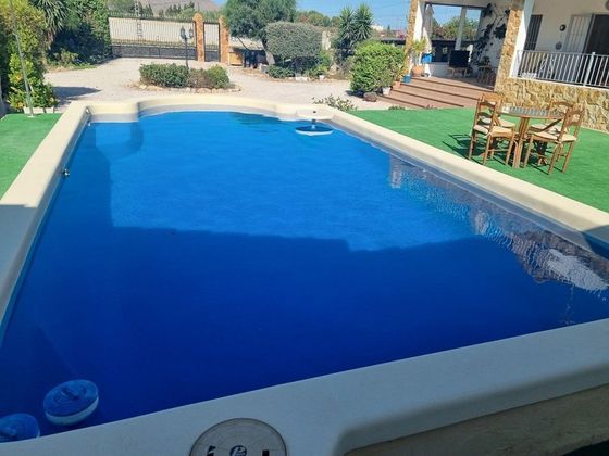 Foto 2 de Xalet en venda a Callosa de Segura de 3 habitacions amb terrassa i piscina