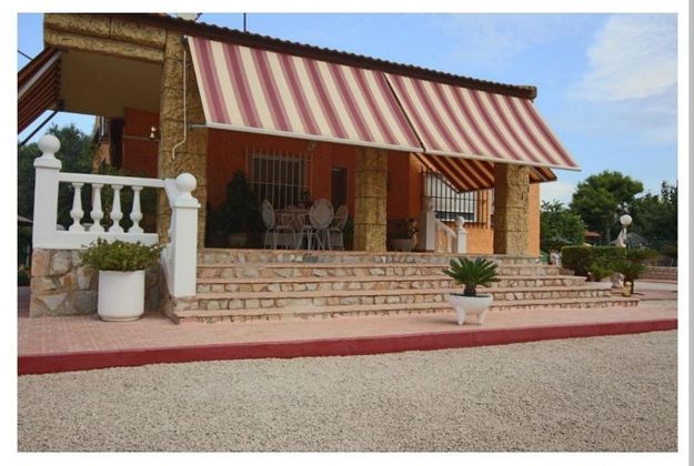 Foto 2 de Xalet en venda a Perleta - Maitino de 3 habitacions amb terrassa i piscina
