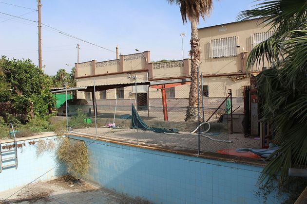 Foto 1 de Xalet en venda a Albatera de 4 habitacions amb terrassa i piscina