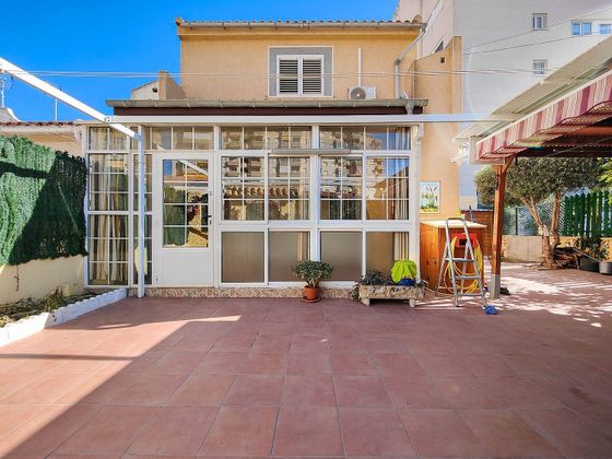 Foto 1 de Casa en venta en Nueva Torrevieja - Aguas Nuevas de 4 habitaciones con terraza y jardín