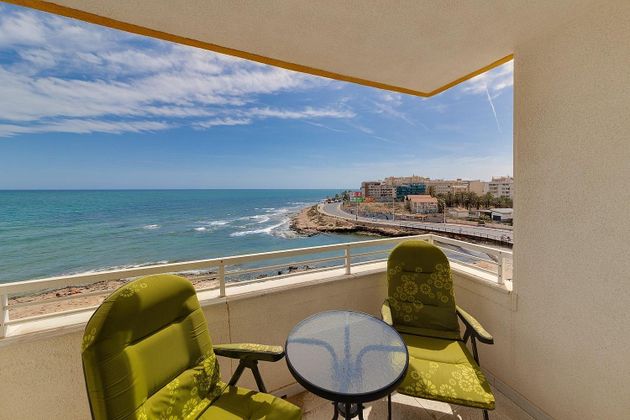 Foto 2 de Estudi en venda a Playa de los Locos amb terrassa i aire acondicionat