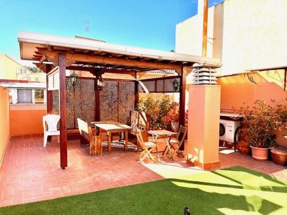 Foto 2 de Àtic en venda a Montcada Centre - La Ribera de 3 habitacions amb terrassa i balcó