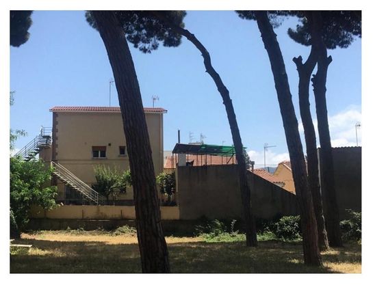 Foto 2 de Venta de casa en Sant Fost de Campsentelles de 10 habitaciones con garaje y jardín