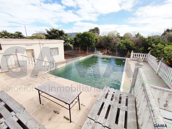 Foto 1 de Xalet en venda a calle Forn de Carrascosa de 3 habitacions amb terrassa i piscina