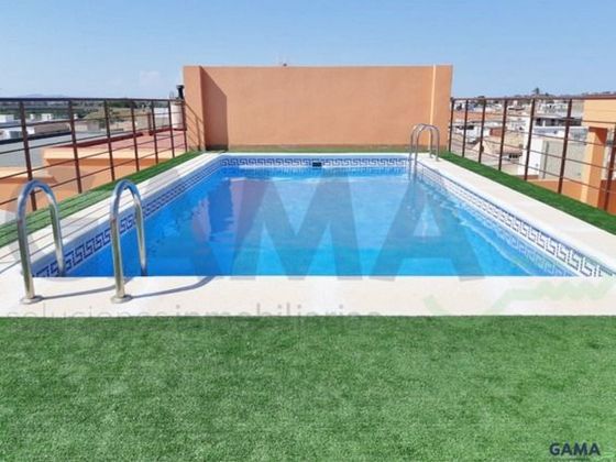 Foto 1 de Piso en venta en Carcaixent de 3 habitaciones con terraza y piscina