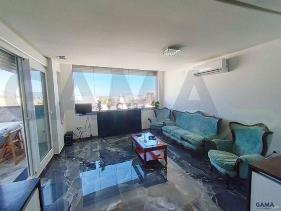 Foto 1 de Ático en venta en Las Islas de 3 habitaciones con terraza y aire acondicionado