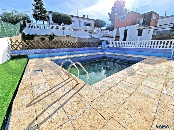 Foto 2 de Venta de chalet en Catadau de 2 habitaciones con terraza y piscina