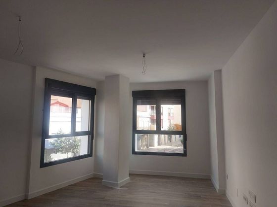 Foto 1 de Venta de piso en Zona Centro-Corredera de 3 habitaciones con garaje y aire acondicionado