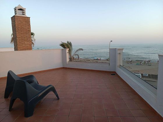 Foto 2 de Alquiler de chalet en paseo De Los Mirlos de 4 habitaciones con terraza y piscina