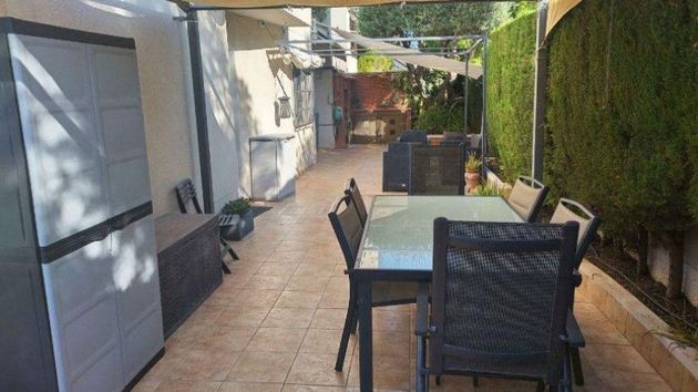 Foto 2 de Venta de casa en Picanya de 4 habitaciones con terraza y piscina