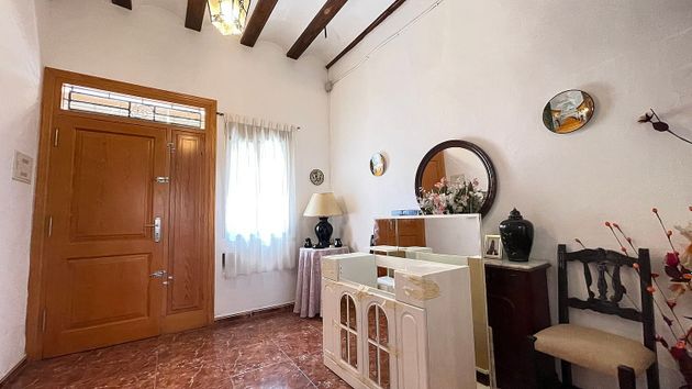 Foto 2 de Casa adossada en venda a Villanueva de Castellón de 5 habitacions amb terrassa i garatge