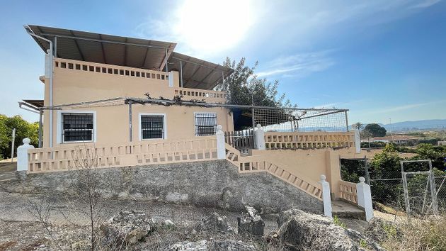 Foto 1 de Casa rural en venda a Rafelguaraf de 4 habitacions amb terrassa i piscina