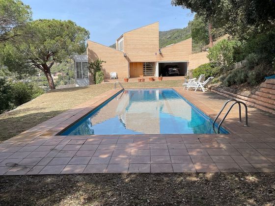 Foto 1 de Pis en lloguer a Cabrera de Mar de 4 habitacions amb terrassa i piscina