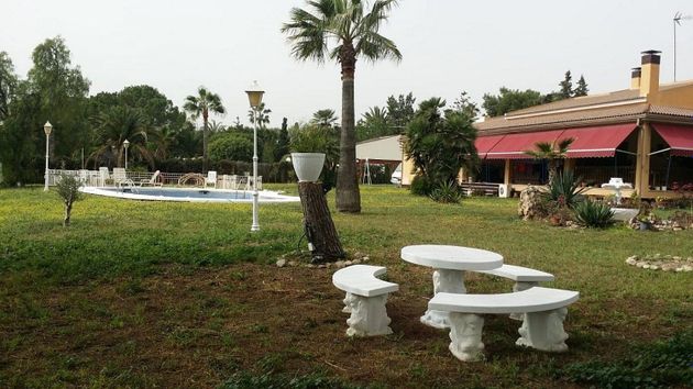 Foto 1 de Xalet en venda a Peña de las Águilas de 7 habitacions amb terrassa i piscina
