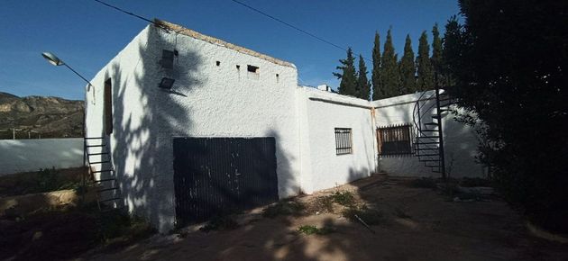 Foto 2 de Xalet en venda a El Fondo de les Neus-El Hondon de las Nieves de 6 habitacions amb piscina i garatge