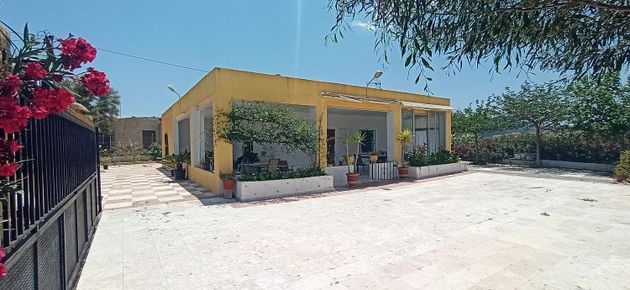 Foto 1 de Xalet en venda a Hondón de los Frailes de 4 habitacions amb terrassa i piscina