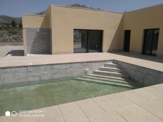 Foto 1 de Xalet en venda a Abanilla de 3 habitacions amb piscina i garatge