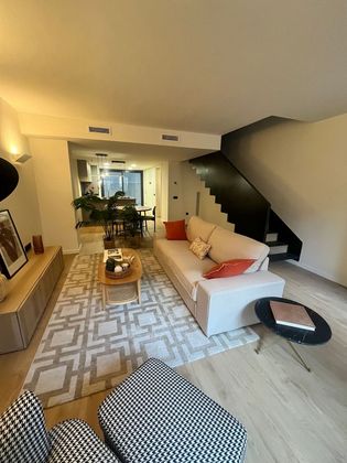 Foto 2 de Dúplex en venda a calle De Barcelona de 3 habitacions amb terrassa i piscina