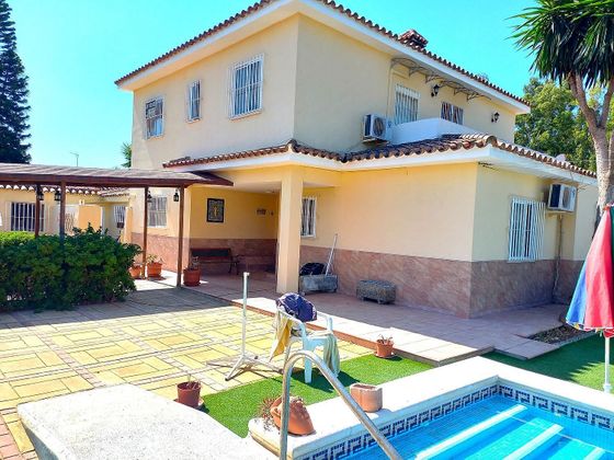 Foto 1 de Xalet en venda a Valdelagrana de 6 habitacions amb terrassa i piscina