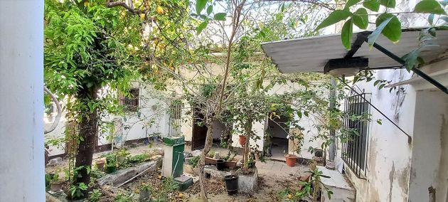 Foto 1 de Venta de chalet en Centro - Puerto de Santa María (El) de 10 habitaciones con jardín