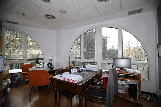 Foto 1 de Alquiler de oficina en calle Del General Ricardos de 285 m²