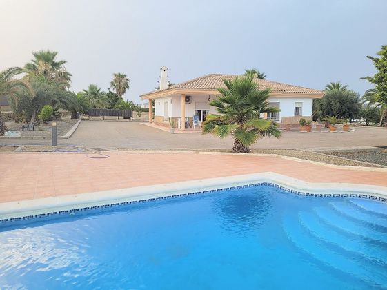 Foto 1 de Xalet en venda a calle Llanos de la Rosa de 4 habitacions amb terrassa i piscina