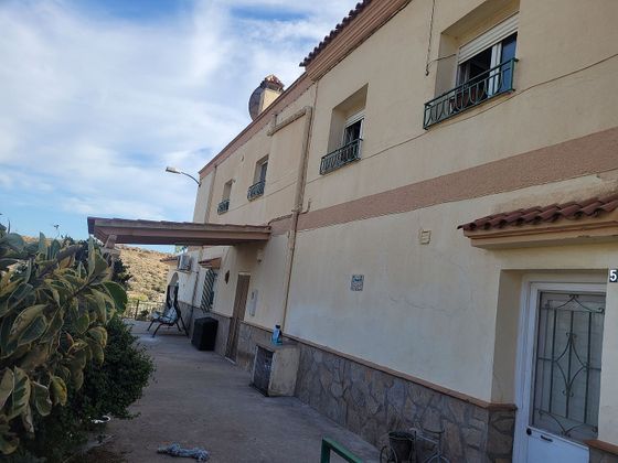 Foto 1 de Chalet en venta en Cuevas del Almanzora pueblo de 5 habitaciones con terraza y aire acondicionado