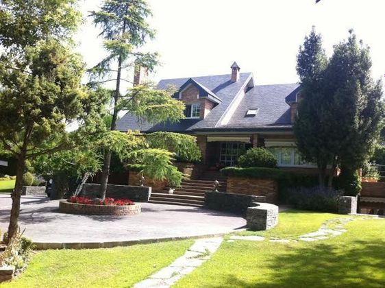 Foto 1 de Xalet en venda a Las Lomas de 5 habitacions amb terrassa i piscina