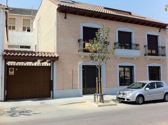 Foto 1 de Chalet en venta en Casco Urbano de 6 habitaciones con terraza y piscina
