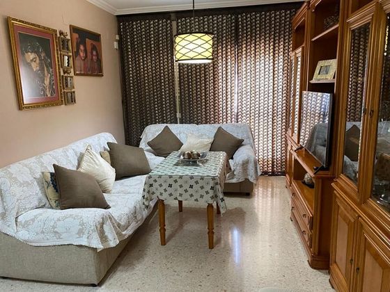 Foto 1 de Pis en venda a Centro - Alcalá de Guadaira de 4 habitacions amb terrassa i garatge