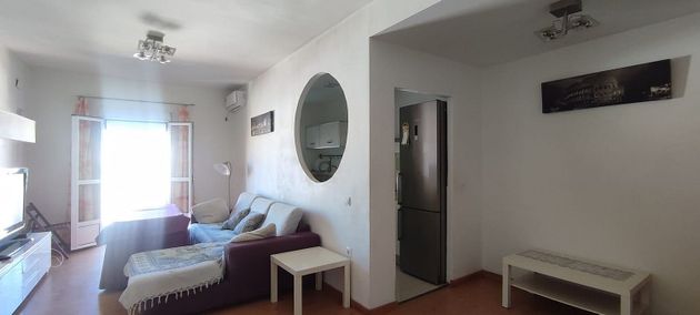 Foto 2 de Pis en venda a Centro - Alcalá de Guadaira de 3 habitacions amb balcó i calefacció