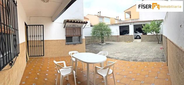 Foto 1 de Xalet en venda a Puebla de Sancho Pérez de 8 habitacions amb terrassa i garatge