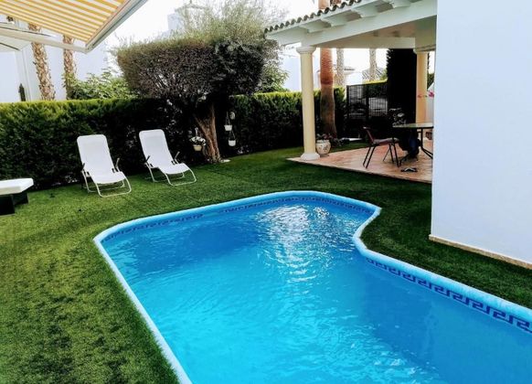 Foto 1 de Casa en lloguer a San Juan de los Terreros de 4 habitacions amb terrassa i piscina
