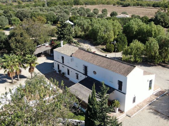 Foto 2 de Casa en venda a calle Cra Algar de 6 habitacions amb terrassa i piscina