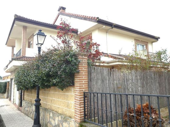 Foto 1 de Venta de casa en Sotillo de la Adrada de 3 habitaciones con terraza y garaje