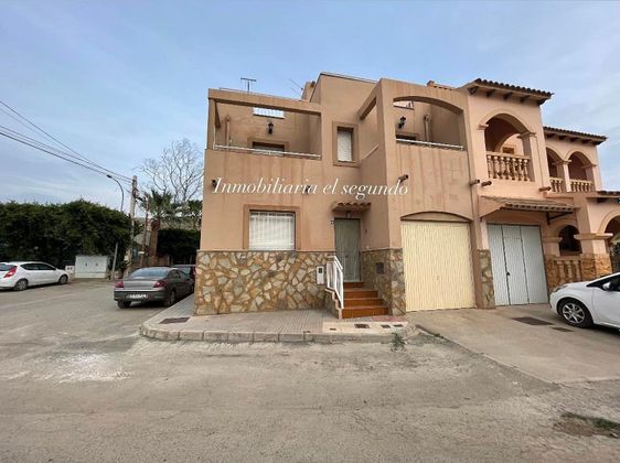 Foto 1 de Casa adossada en venda a calle Las Herrerias de 3 habitacions amb terrassa i balcó