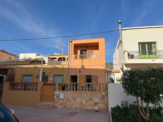 Foto 1 de Casa en venta en calle Baria de 4 habitaciones con terraza