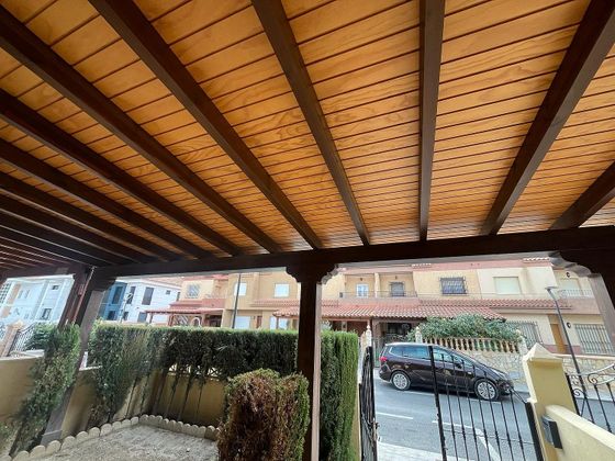 Foto 2 de Venta de casa en calle Sevilla de 4 habitaciones con terraza y balcón