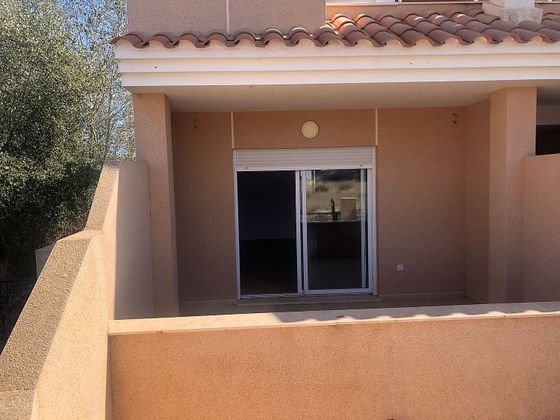 Foto 2 de Casa en venda a calle Cuatro Higueras de 3 habitacions amb terrassa i aire acondicionat