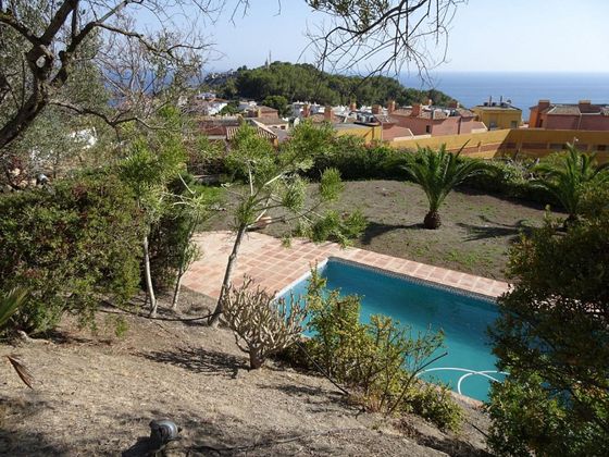Foto 2 de Venta de casa en La Herradura de 7 habitaciones con terraza y piscina