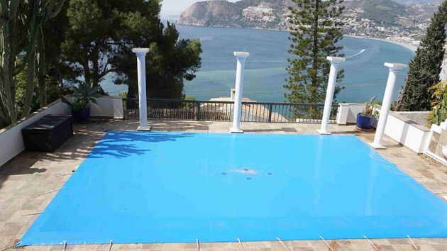 Foto 1 de Casa en venda a La Herradura de 5 habitacions amb terrassa i piscina