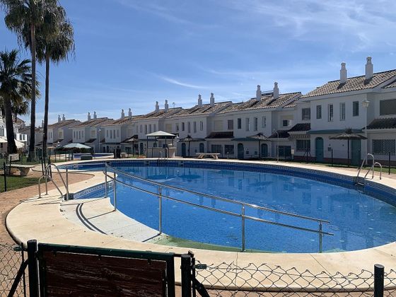 Foto 1 de Alquiler de casa en Cartaya de 2 habitaciones con terraza y piscina