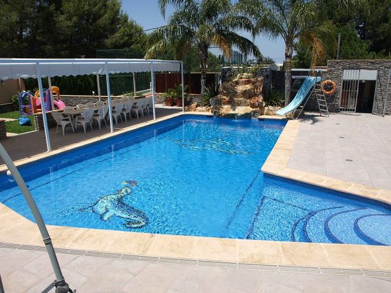 Foto 2 de Venta de chalet en El Montgó de 11 habitaciones con terraza y piscina
