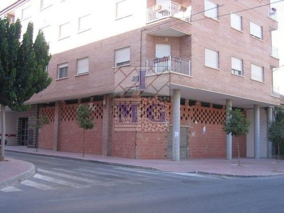 Foto 1 de Local en alquiler en Cabezo de Torres con terraza