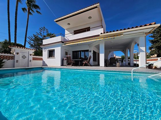 Foto 2 de Xalet en venda a Costa Norte de 5 habitacions amb terrassa i piscina