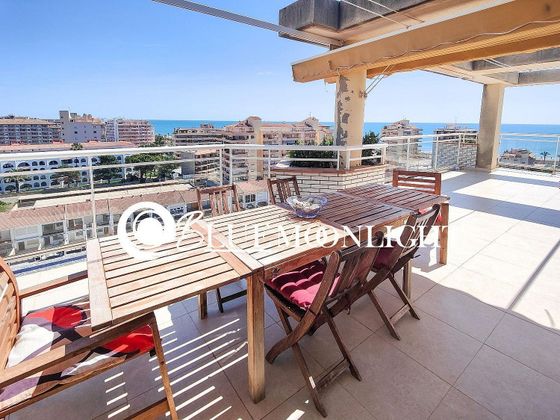 Foto 2 de Àtic en venda a calle D' Alacant de 2 habitacions amb terrassa i piscina