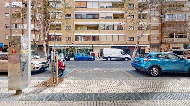 Foto 1 de Pis en venda a calle Santiago Ramon y Cajal de 4 habitacions amb terrassa i balcó