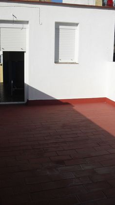 Foto 2 de Casa en venda a Santa Eufemia de 5 habitacions amb terrassa i balcó