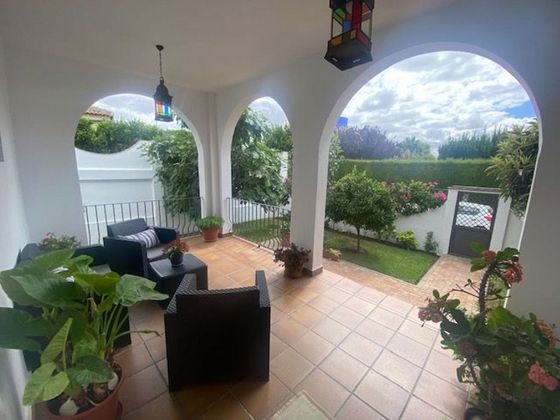 Foto 1 de Xalet en venda a Las Almenas de 6 habitacions amb terrassa i piscina