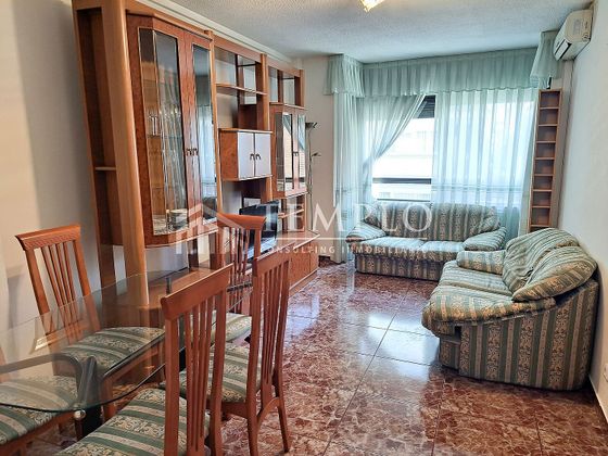 Foto 2 de Dúplex en venta en Numancia de 4 habitaciones con garaje y aire acondicionado